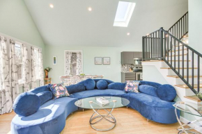 Cozy Rhode Island Retreat with Yard, Near Beaches!